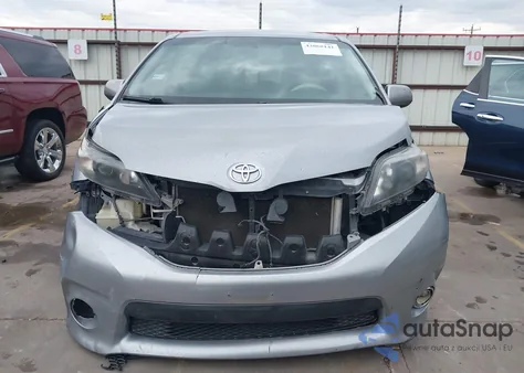 2013 Toyota Sienna Se 8 Passenger z USA, uszkodzony, nr VIN 5TDXK3DC1DS390172